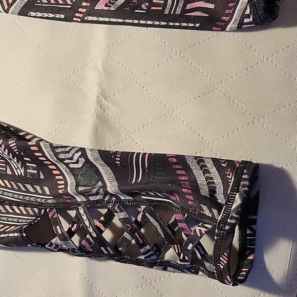 Ladies 2 PC tank top & leggings set - Picture 5 of 12